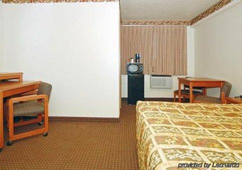 Econo Lodge City Center Portland Zimmer foto